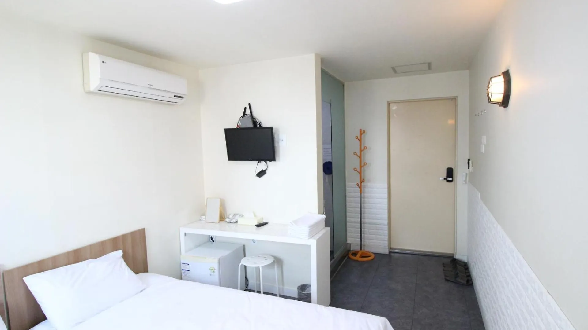 Hotel Golden Park Myeongdong Seúl