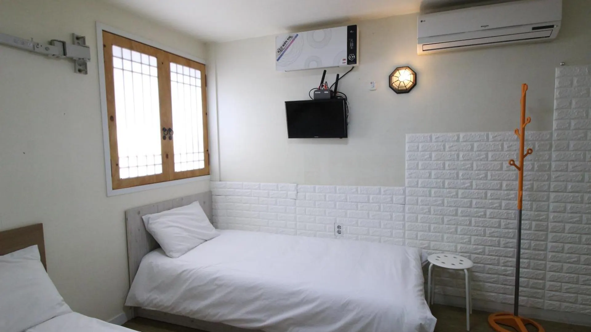 Hotel Golden Park Myeongdong Seúl